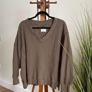 American Eagle Outfitters Taupe/Brown V-Neck Sweater oversized.